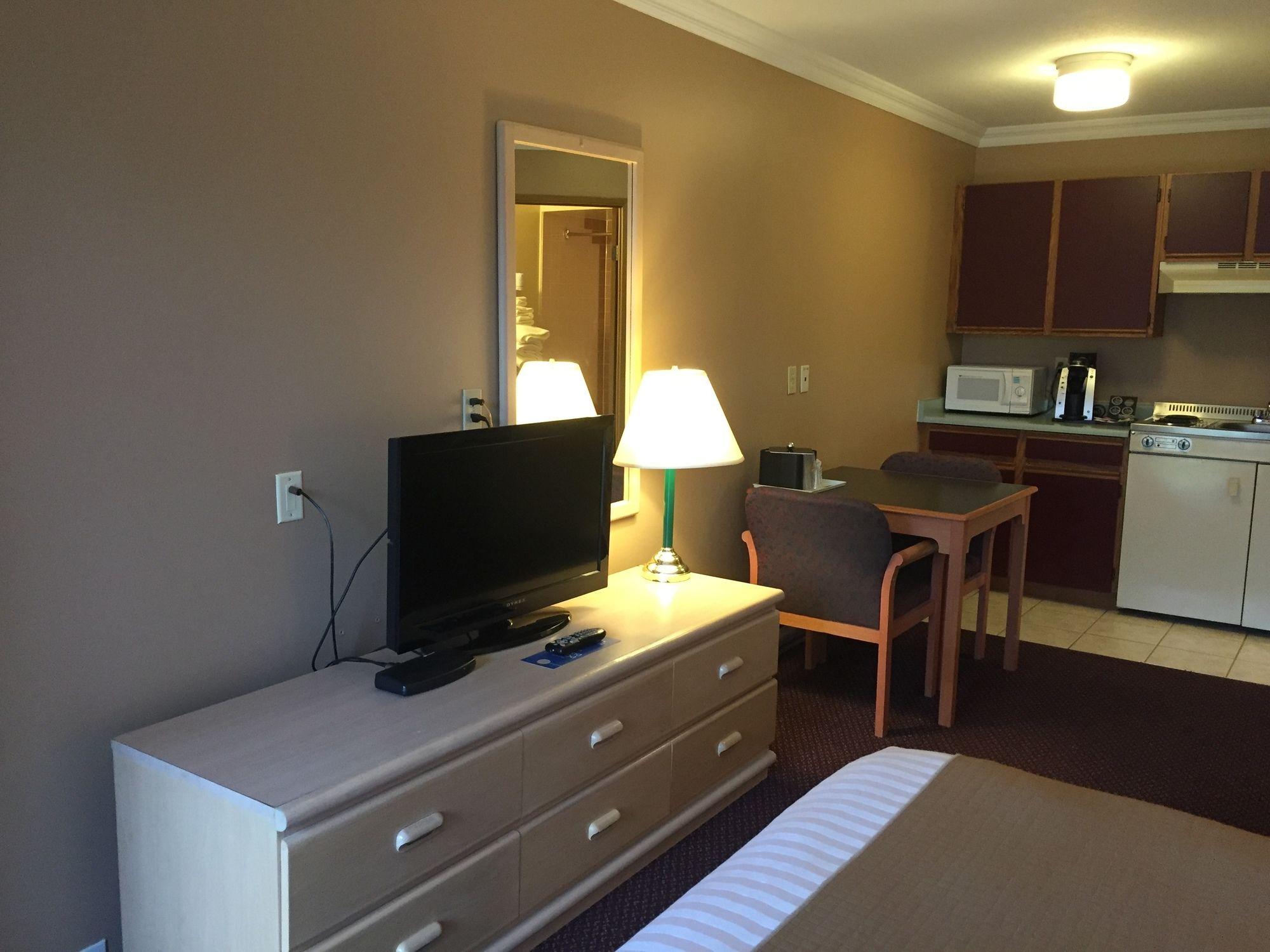 Coast Courtenay Hotel Esterno foto