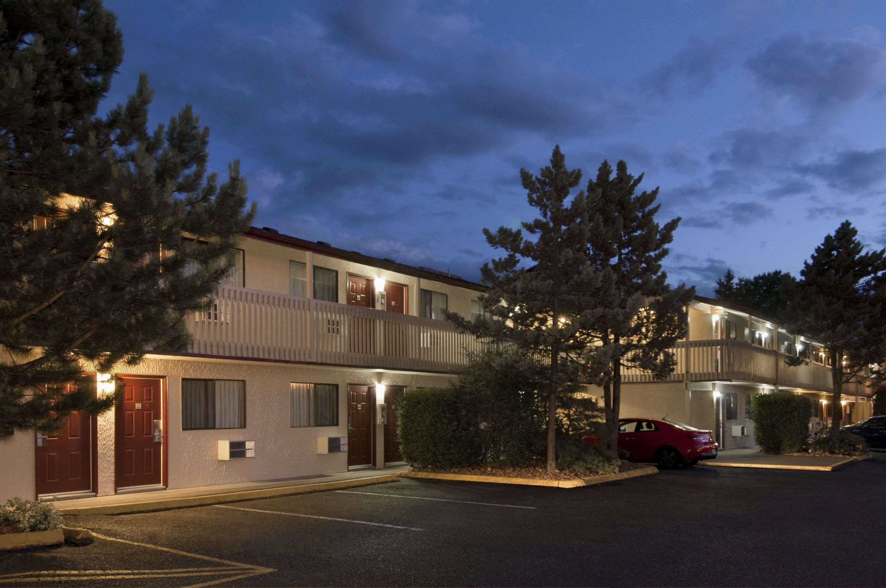 Coast Courtenay Hotel Esterno foto