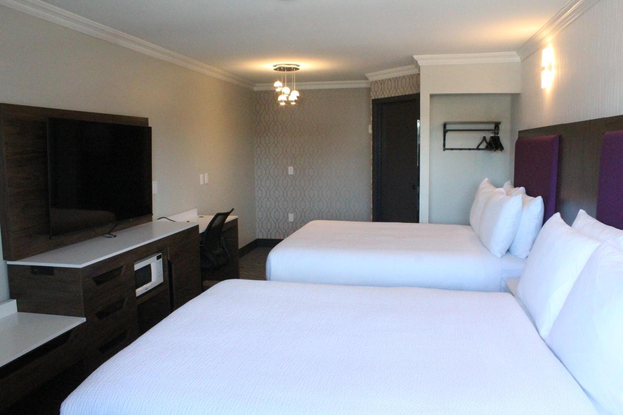 Coast Courtenay Hotel Esterno foto