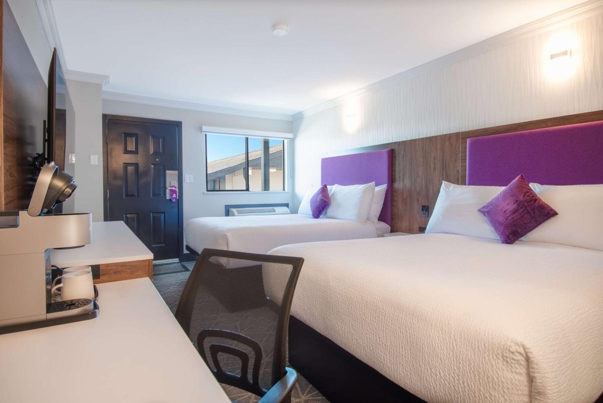Coast Courtenay Hotel Esterno foto